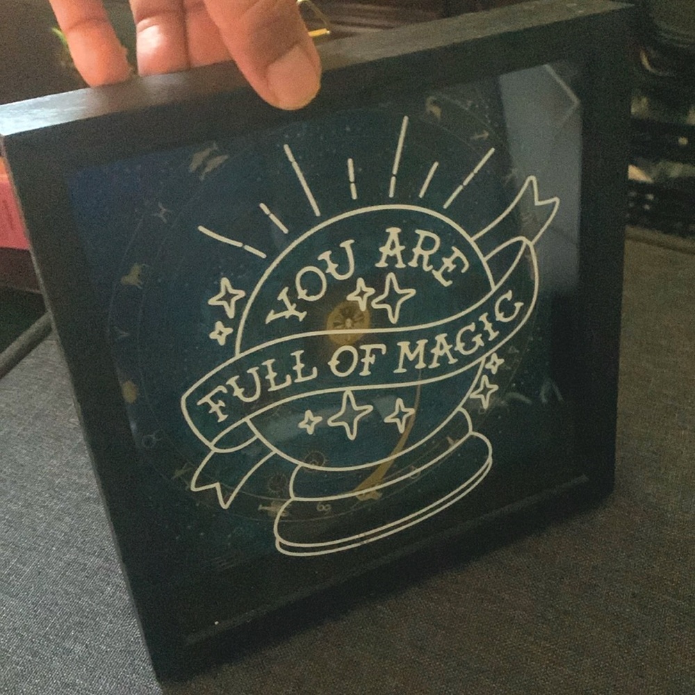 Horoscope shadow box